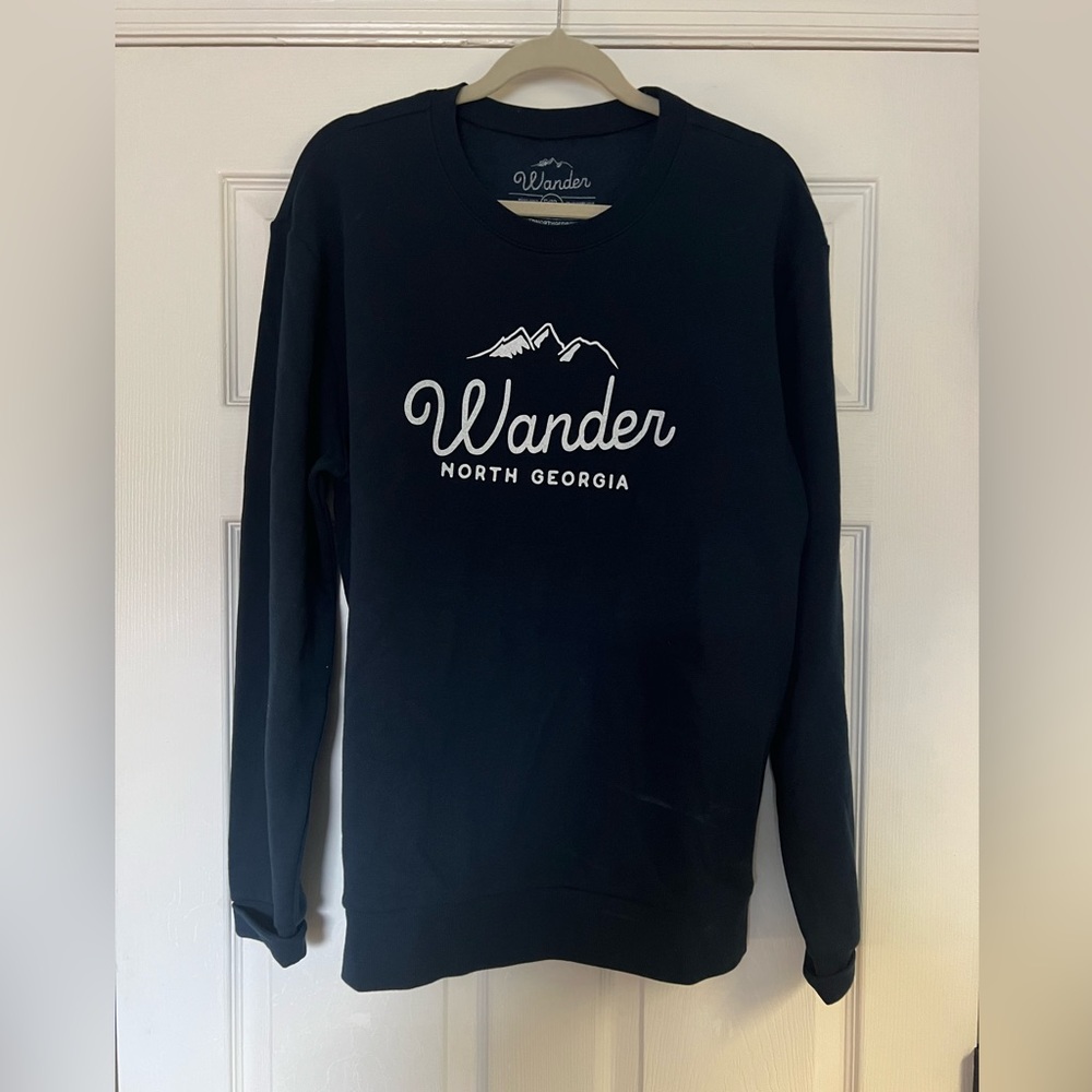 WANDER sweatshirt
